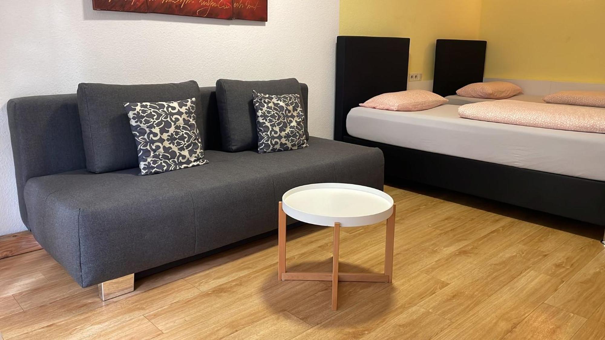 Apartment Metzingen City エクステリア 写真